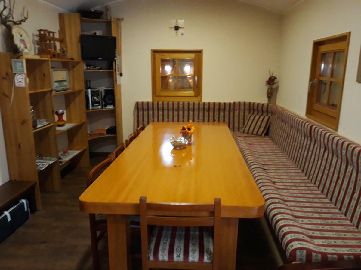 Вилла Kuca Za Odmor "Nedeljko"/ Holliday Hause "Nedeljko" Свети-Мартин-на-Мору Экстерьер фото